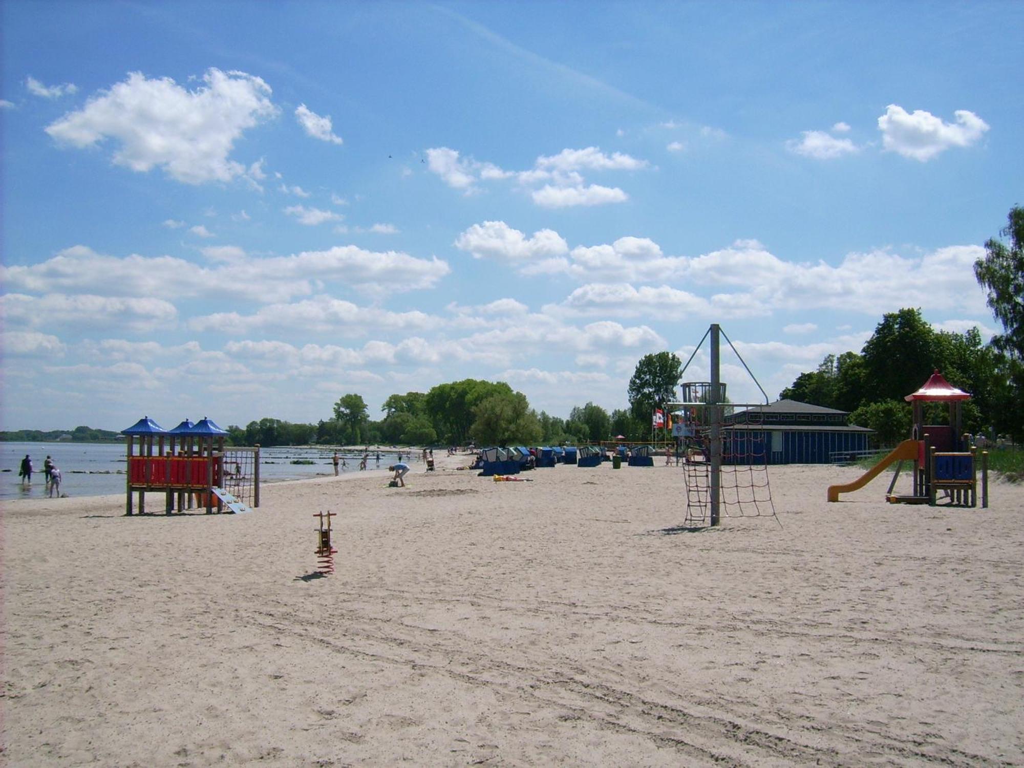 Ferien-Bungalow Im Seebad Ueckermuendeot Bellin Bagian luar foto