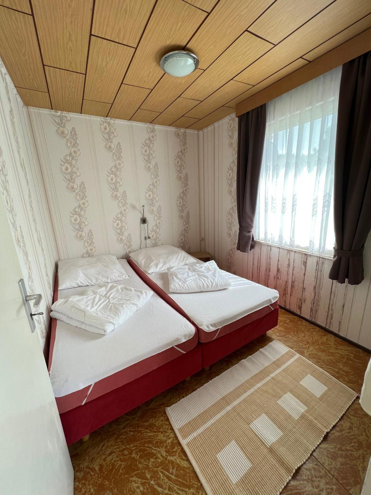 Ferien-Bungalow Im Seebad Ueckermuendeot Bellin Bagian luar foto